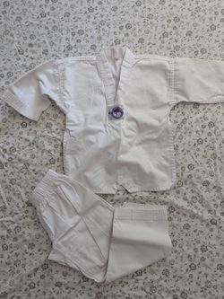 White Taekwondo gee