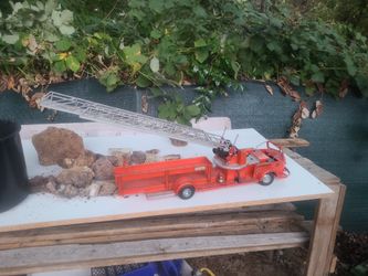 Metal Toy Firefighters Truck 