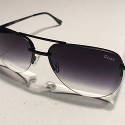 Quay “The Playa” Sunglasses