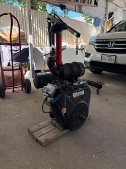 Briggs & Stratton Vanguard 27 HP Engine
