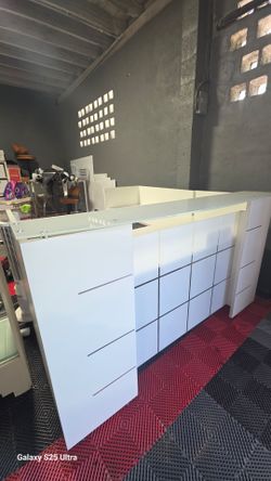 Front desk/ Reception- cuanto ofreces?