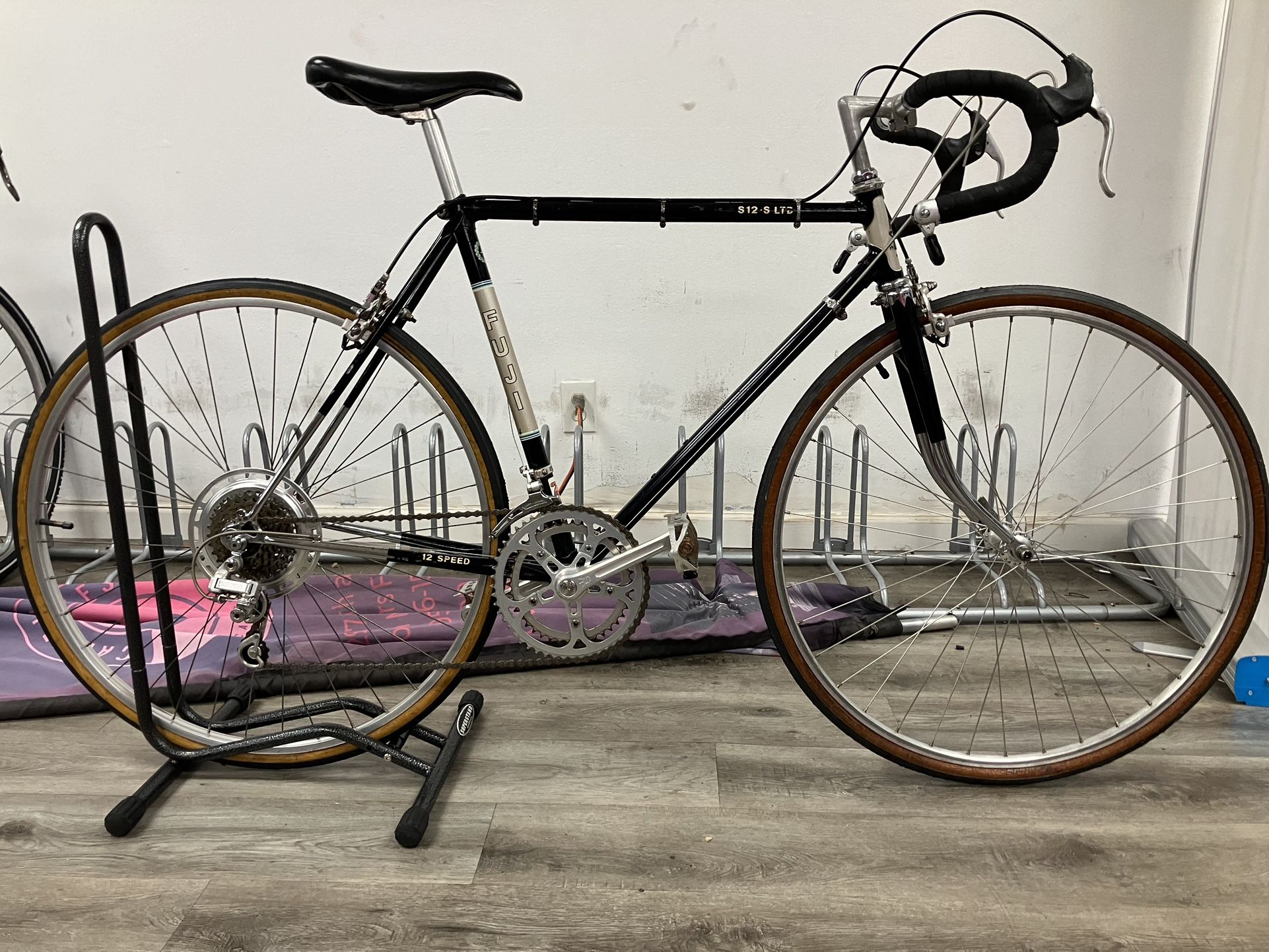 Fuji Vintage lugged road bike