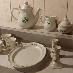 Pfaltzgraff Retired Holiday 10 piece set