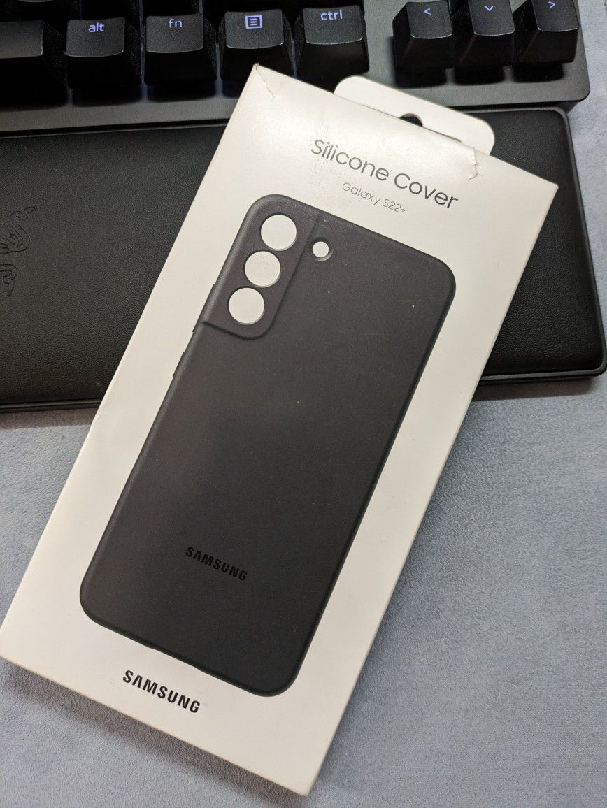 Samsung S22+ Silicone Cover Black