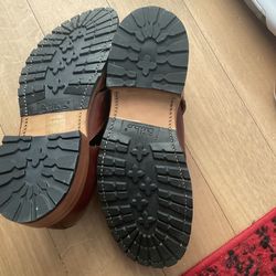 Unmarked Goodyear welt Men’s 7 sandals