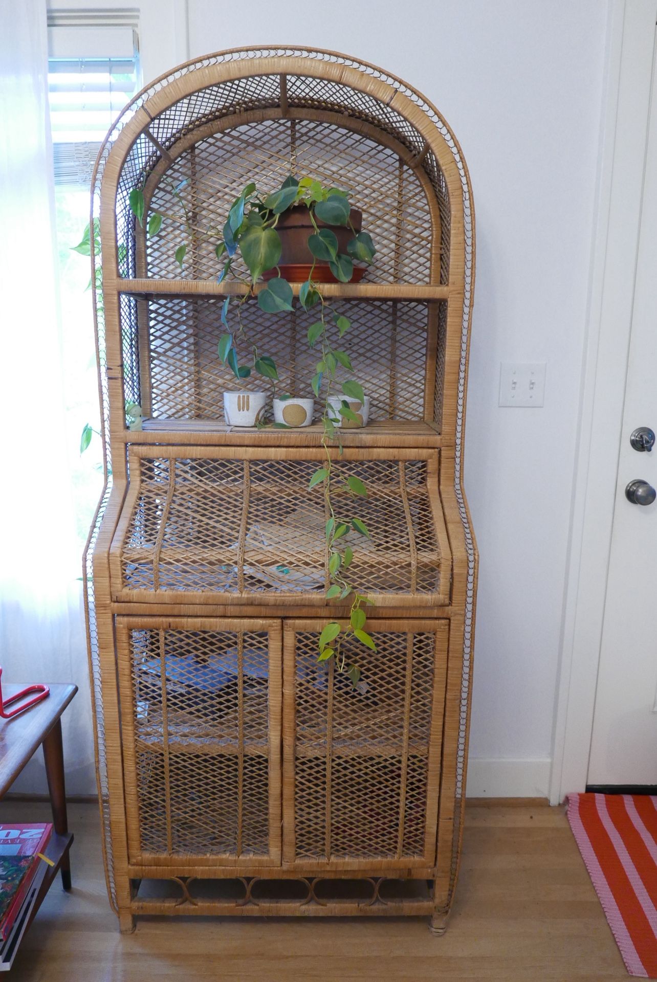 Vintage 70s Wicker Hutch