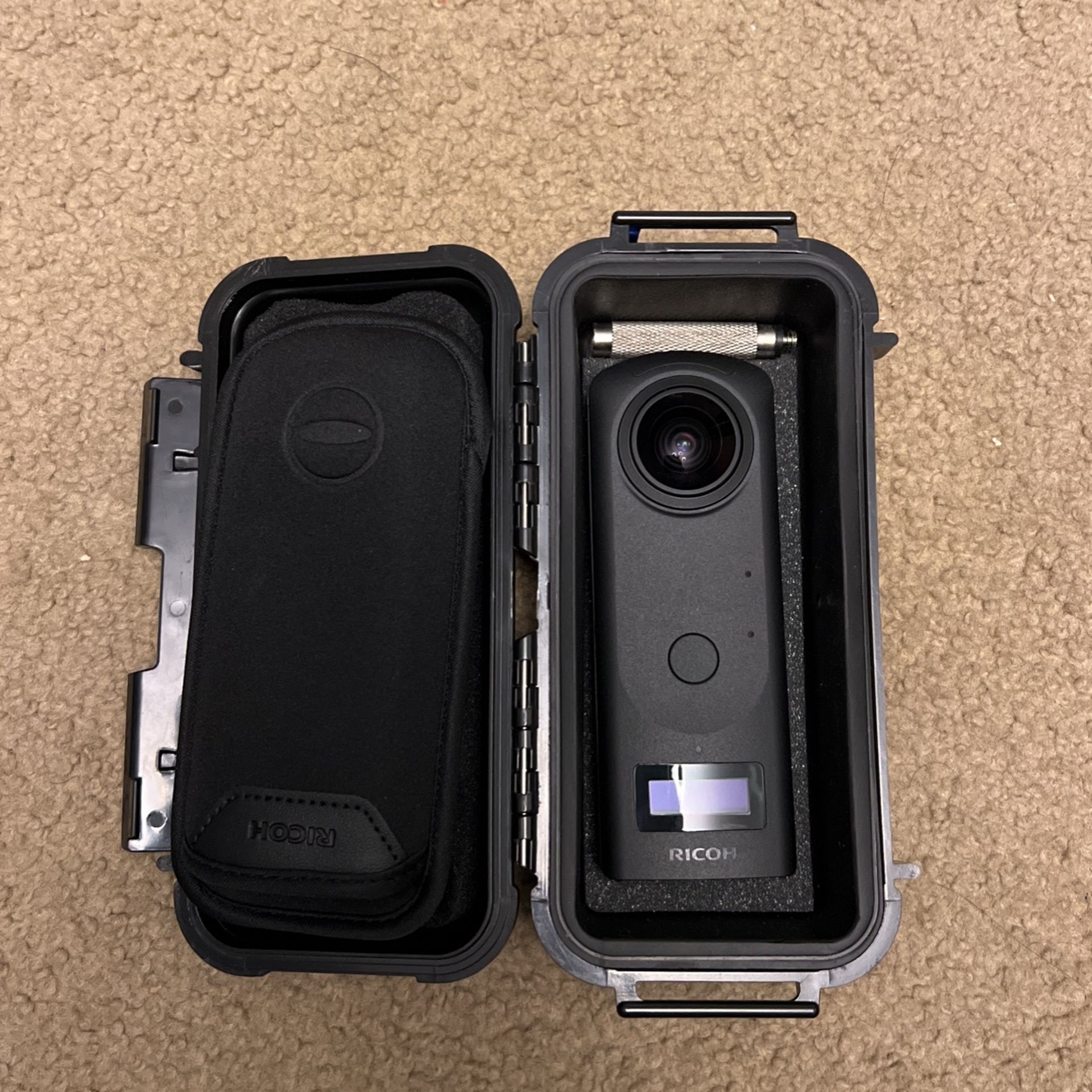 Ricoh Theta Z1