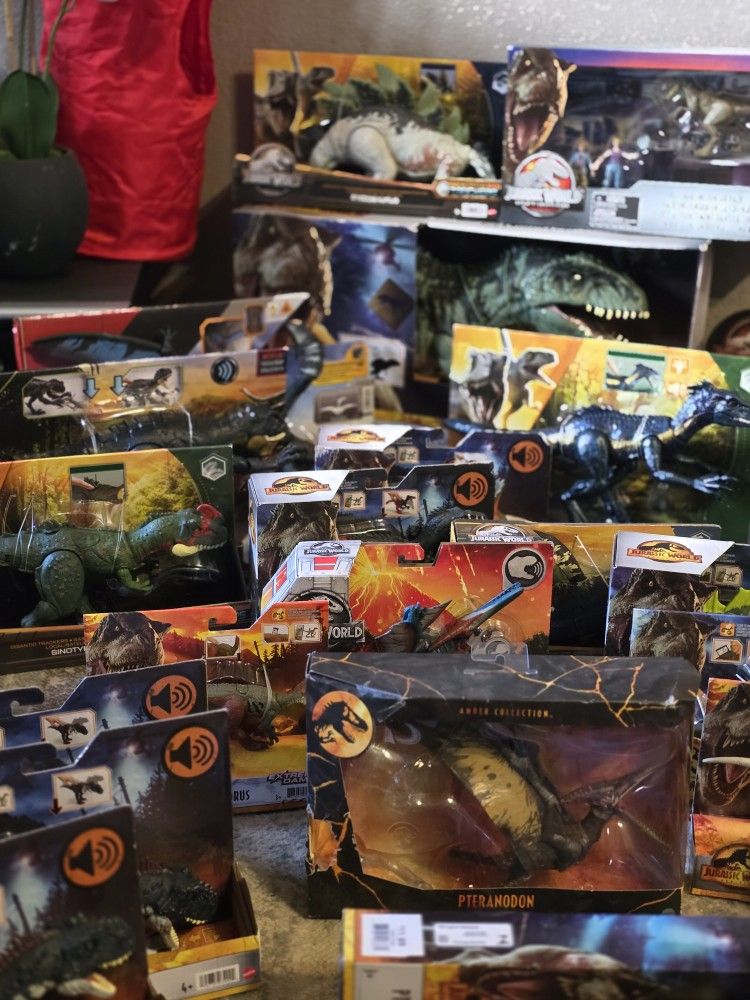 Jurassic Park World Toys Collection