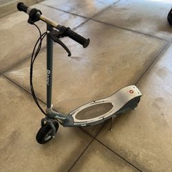 Razor Scooter E300