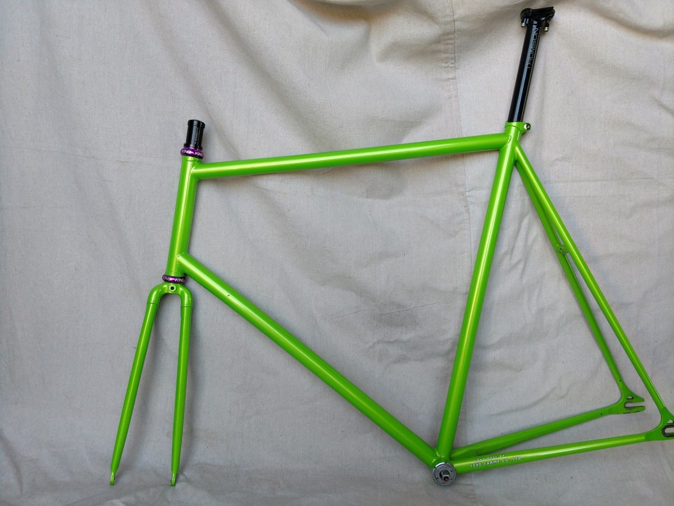 Like NEW! 62/58cm Green, EAI "Godzilla" track Frame plus componentry