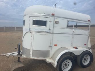 Horse trailer