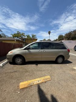 2008 Toyota sienna CE