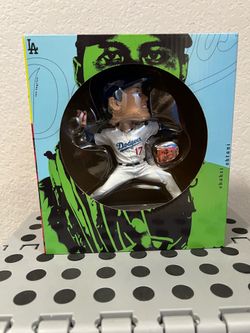 Ohtani Bobblehead * looking for trade