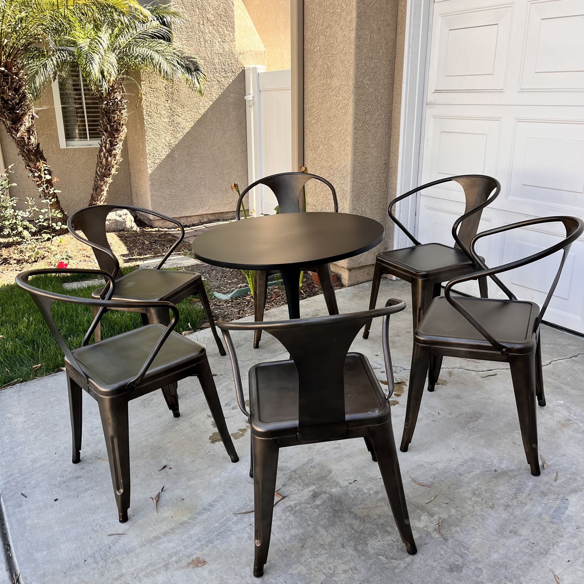 30" Round Metal Table & 6 Chairs – Indoor/Outdoor – Black