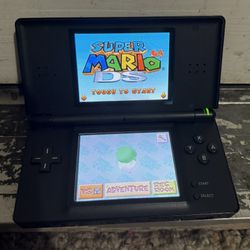 Nintendo DS Lite / W 2 Games
