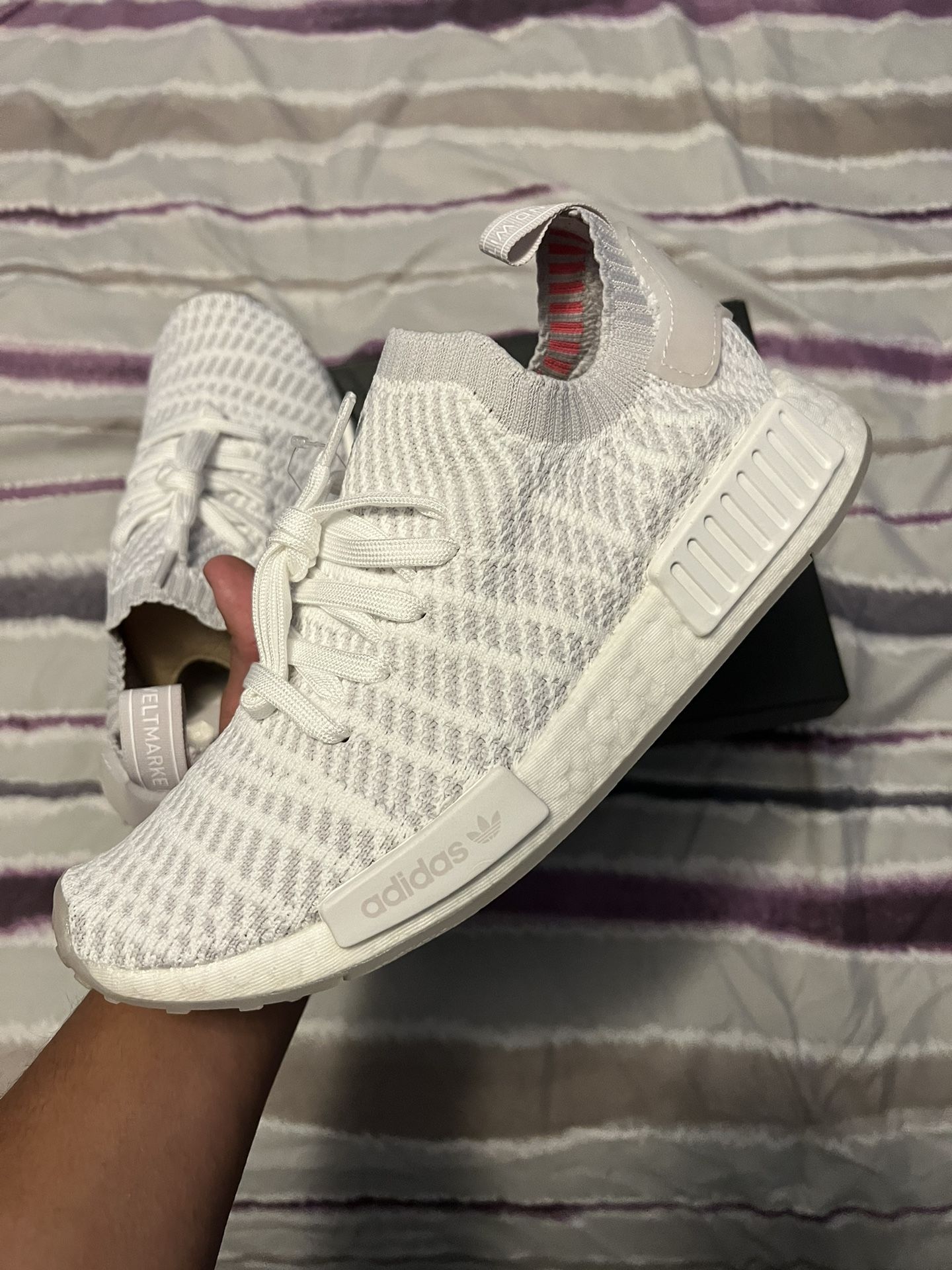 Cloud White Nmd_r1 Stlt Primeknit Sneakers R1 Stlt Primeknit Nmd