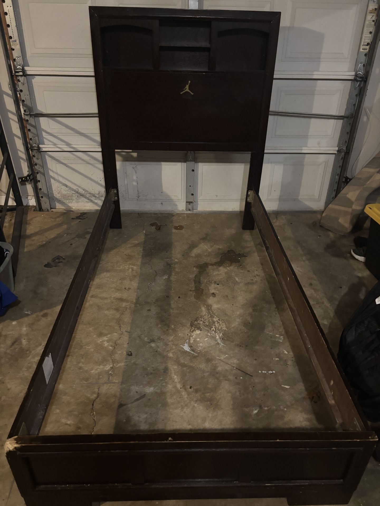 Twin size bed frame