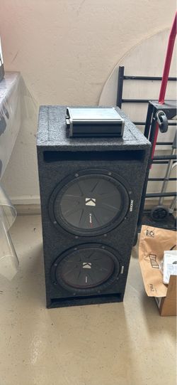 Ported Kicker Comp R 12’s + Amp