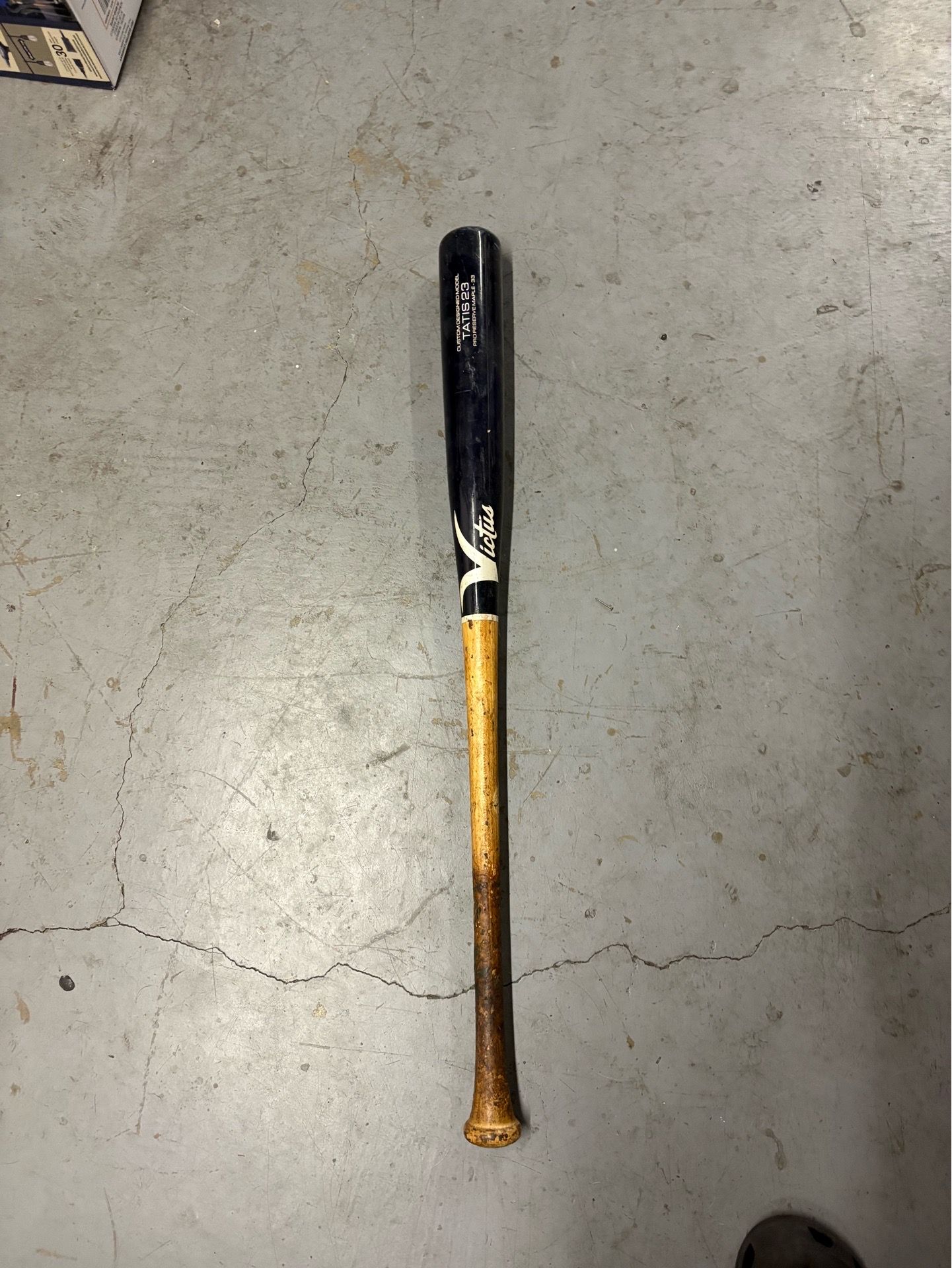 Victus wood bat
