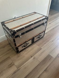 Chest furniture Ralph Lauren look