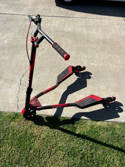 Drift Scooter by Yvolution