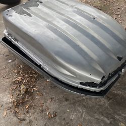 Rooftop Cargo Carrier 