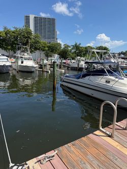 Renta de Slip para bote - 1700 North River Drive