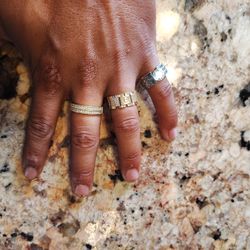 I sell 14k rings