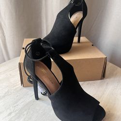 Black Heels Brand New In Box 