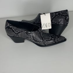 Zara Snakeskin print Cowboy Heeled ankle Boots 🖤