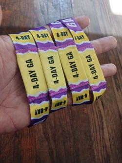 LOLLAPALOOZA 4 Day WRISTBANDS