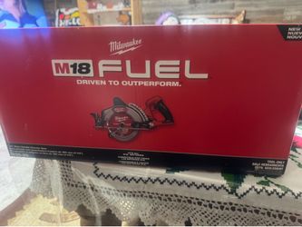 M18 FUEL 18V Lithium-lon Cordless 7-1/4 in. Rear Handle Circular Saw (Tool-Only)
