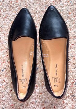 Time & Tru NWOT Pointed Toe Black Ballet Flat Shoes Size 6.5