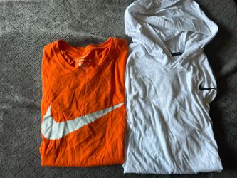 2 Mens New Nike Size Large Short Sleeve T Shirt And Hoodie