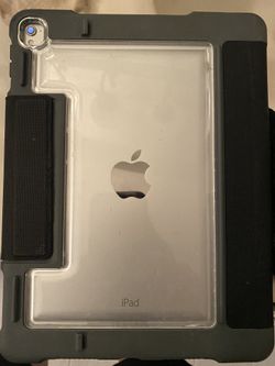 Apple iPad Pro (9.7") 128GB Silver Cellular MLQ42LL/A