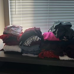 Women’s Closet Clean Out! $15
