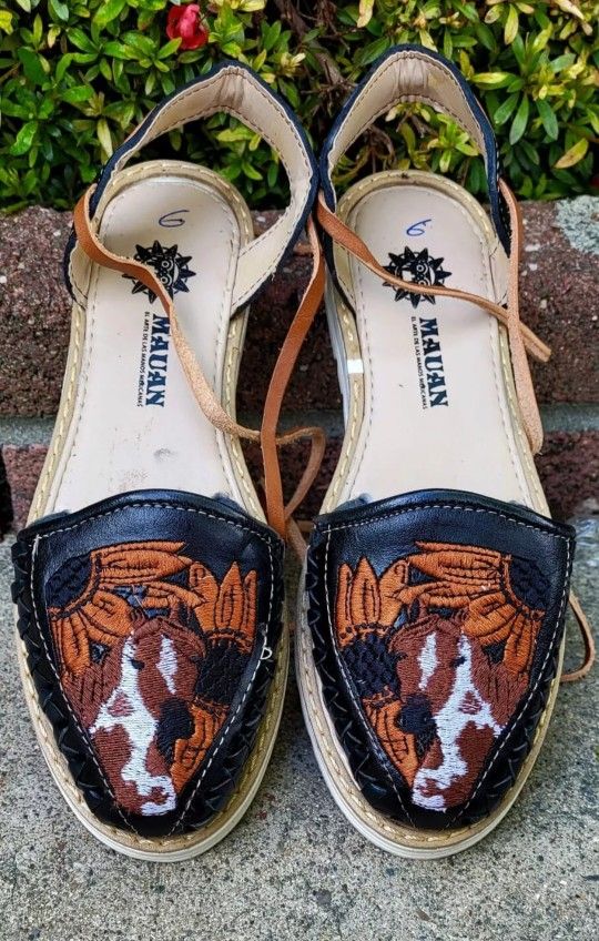 Size 9 Women's Huarache Artesenal Mexicano Mexican sandals Multiple Designs
