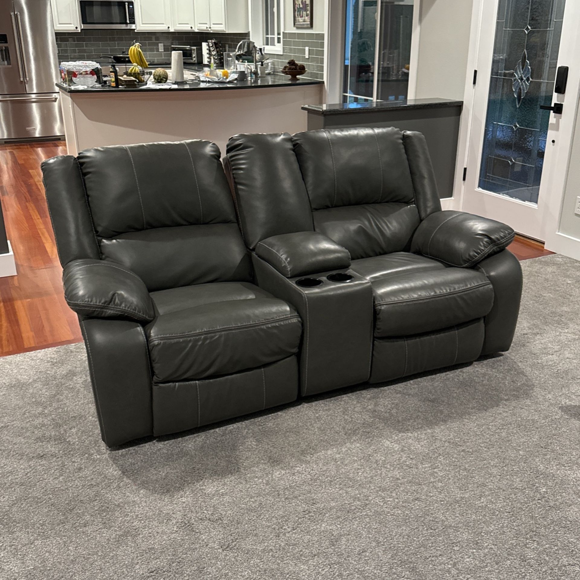 Leather Couch Recliner for Sale in Granite Falls, WA OfferUp
