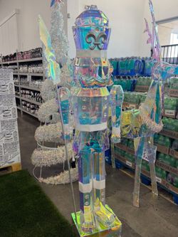 Member's Mark 6' Pre-Lit Prismatic Nutcracker  $99.99