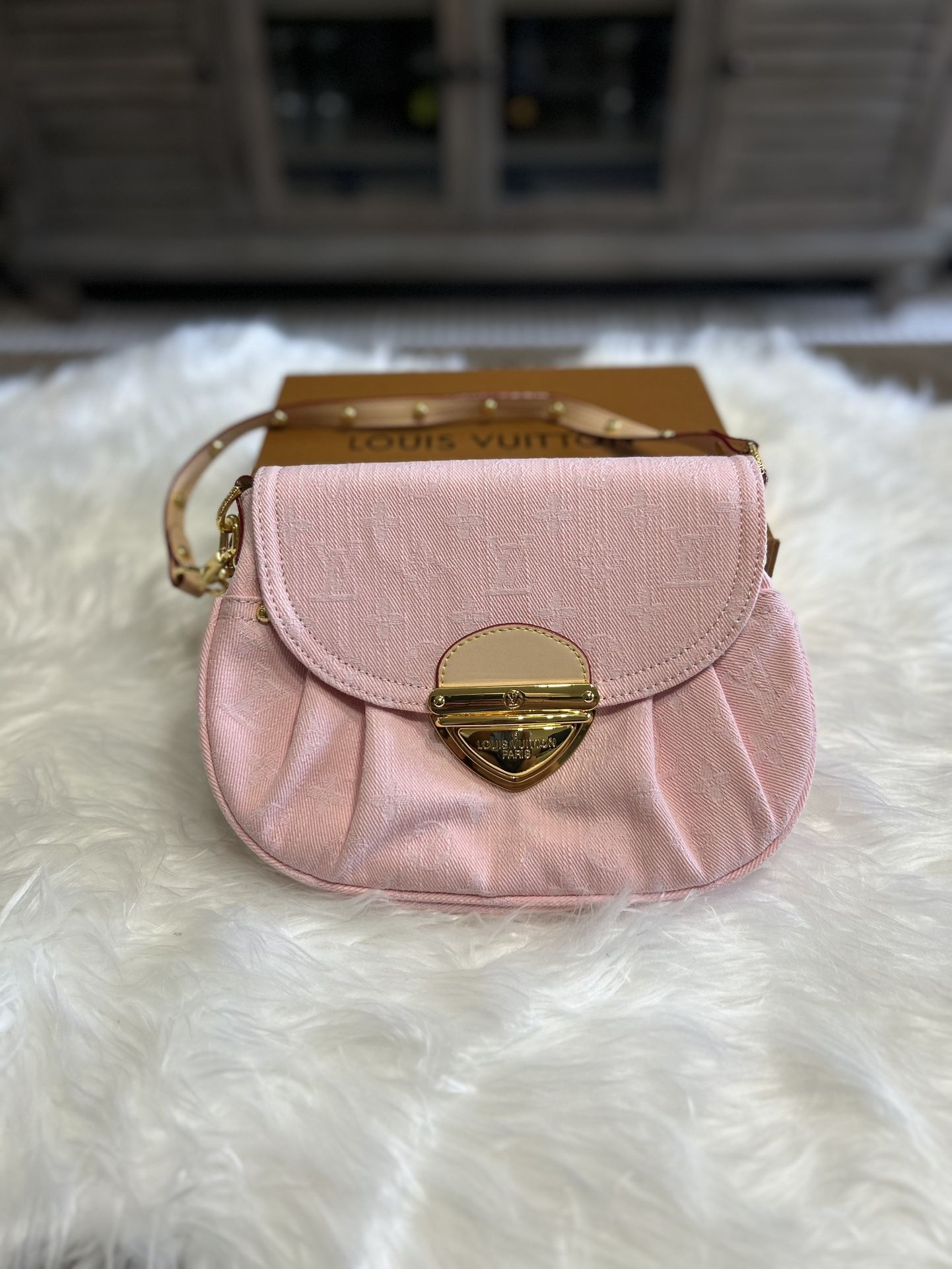 Pink Shoulder Bag ⭐️