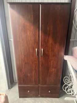 Wardrobe Closet