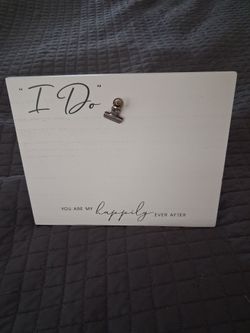 Wedding picture holder