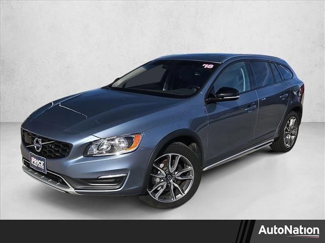 2018 Volvo V60 Cross Country