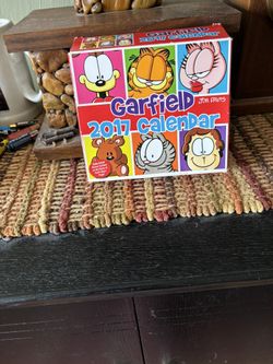 Collectable Garfield 2017 Comic Strip Book Calendar