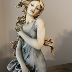 Giuseppe Armani ‘Venus’ Figurine 1993