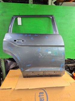 REAR DOOR  ATLAS   VOLKSWAGEN ATLAS  RIGHT SIDE  2018 2019 2020 2021 2022 2023 OEM