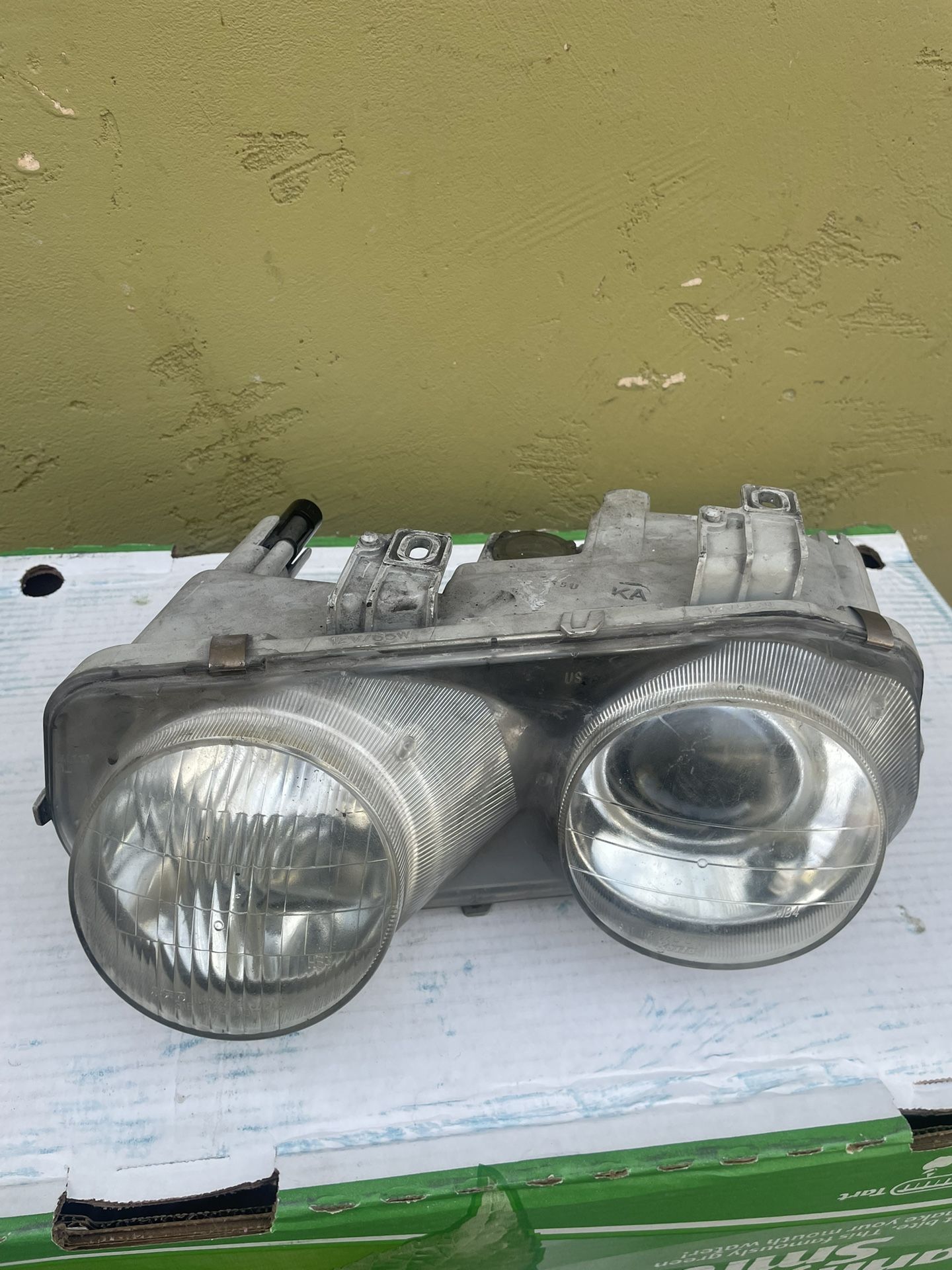 Oem 94-97 Acura Integra Headlights 