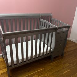 Mini Crib 