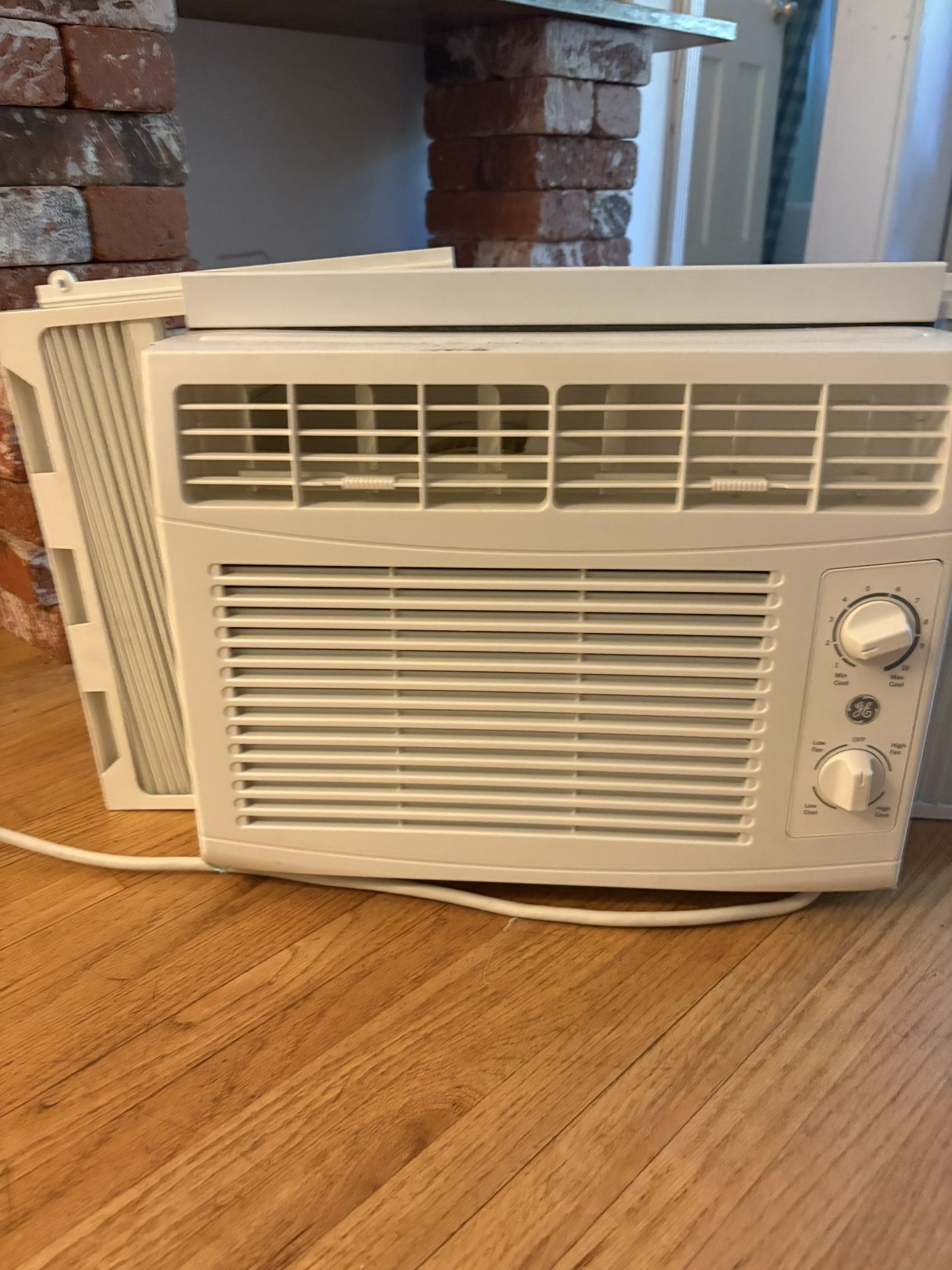 GE 5,000 BTU Window AC