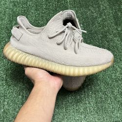 Adidas Yeezy 350 Sesame size 10.5 USED
